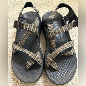 Chaco Size: 10